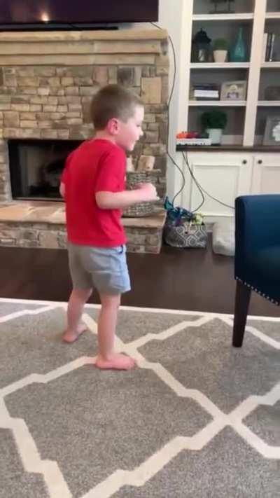 This 5 year-old kid suffers from cerebellar atrophy and is physically handicapped. He also has 10 therapies a week. After years, today he was recorded taking his first independent steps.