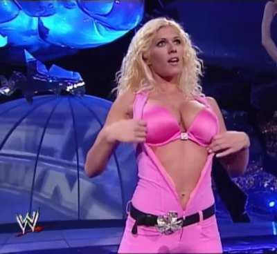 Torrie wilson