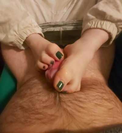 Her small toes always feels sooo good on my fat cock