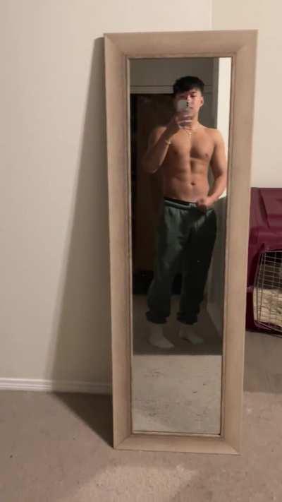 [Self] do we like mirror selfies?