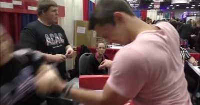 Guy trying to beat Professional Female Armwrestler