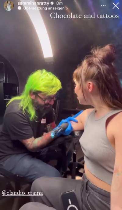 Sammi Braless getting a tattoo - story 06.01.24