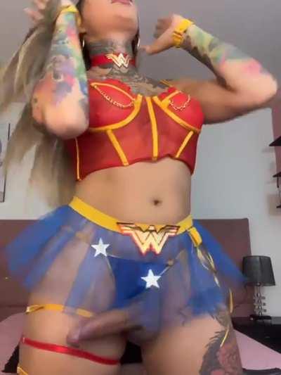 I want to show you all my Wonder Woman power in all your holes, love? 🍆💧🍑👄