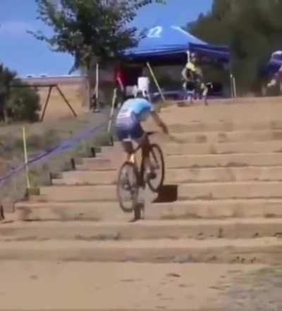 Going up stairs with a bike (cross post from r/CrazyFuckingVideos)