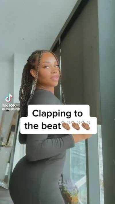 Clapping to Tha Beat👏🏾