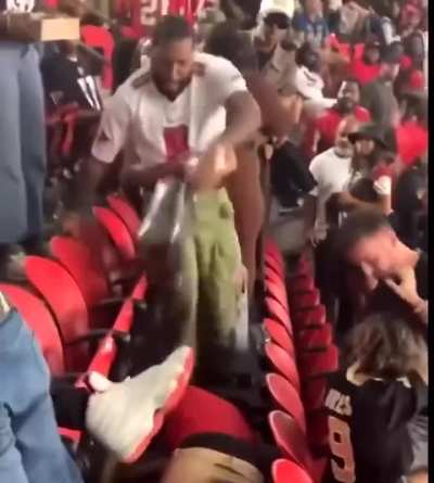 ANOTHER fight from the Falcons/Saints game...