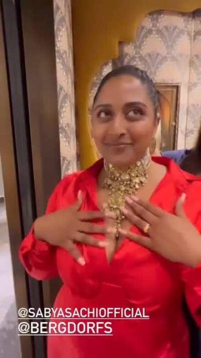 booby Raja Kumari getting ready 🔥🤤