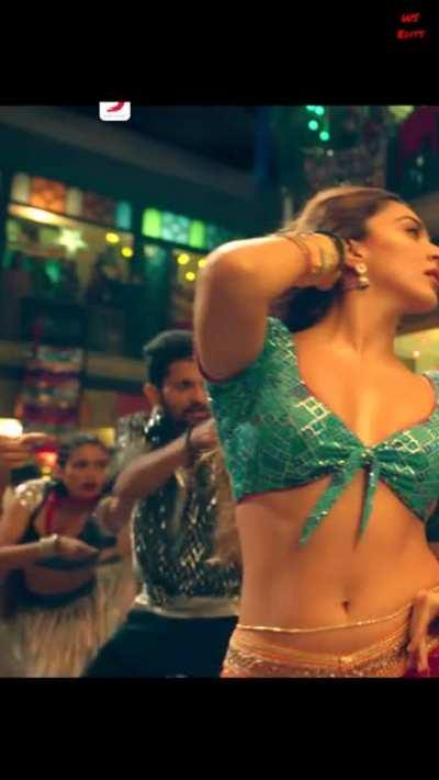 Kiara Advani Hot Vertical Edit Bijli Govinda Naam Mera