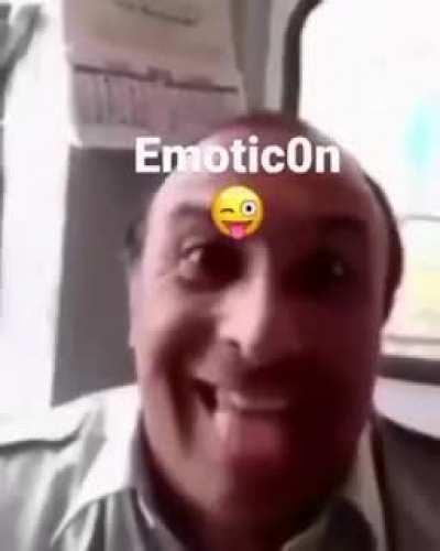 Emoticon😜