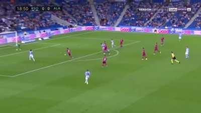 Martin Ødegaard nutmeg and great assist vs Alaves. r/soccer goal thread for this goal in comments