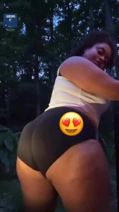 All that Booty🤤