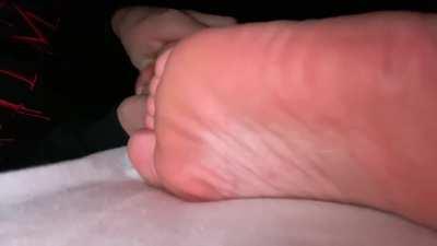 Vid of massaging my aunts soles