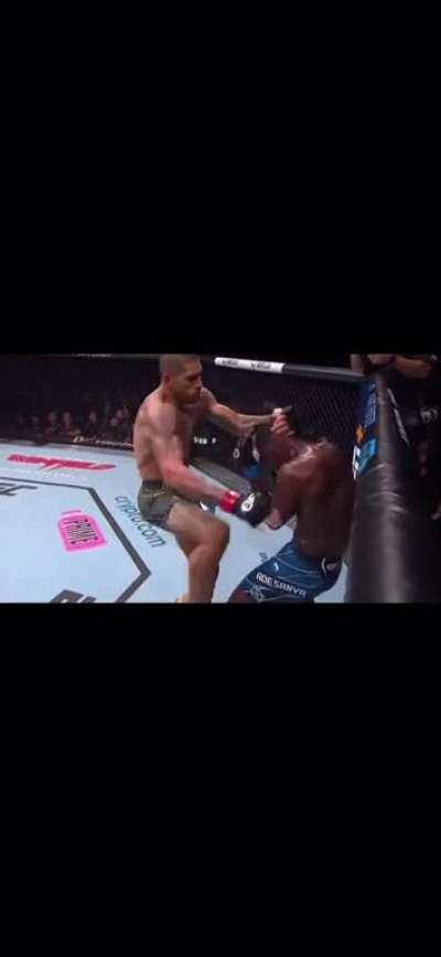 After watching this back many times I truly believe this is one of the best KOs in UFC history.