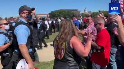 [Justice] Leftist/Democrat/BLM protestors crash conservative rally at the National Mall, assault cops, get arrested