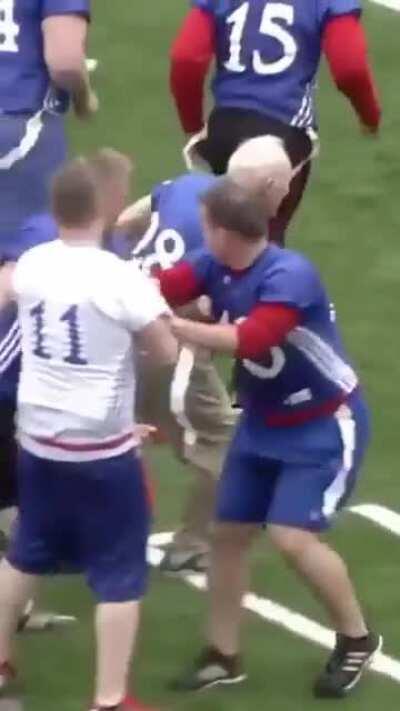 This 89 year-old WWII veteran who played for Kansas in 1948 gets to score one last touchdown.