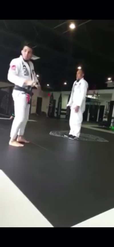 Brazilian Jiu jitsu black belt calls out fake black belt 