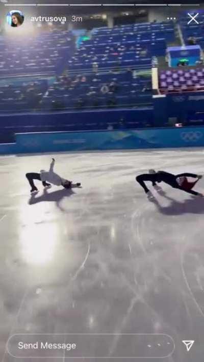 Shoma & Sasha cantilever at Gala practice