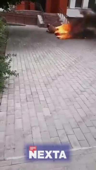 A man set himself on fire in front of the local police department protesting against the terror unleashed by Lukashenka's government against the people of Belarus