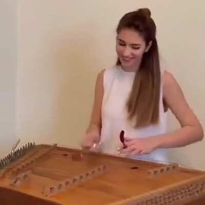 Dulcimer? I hardly know her,