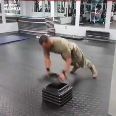 This guy's workout routine