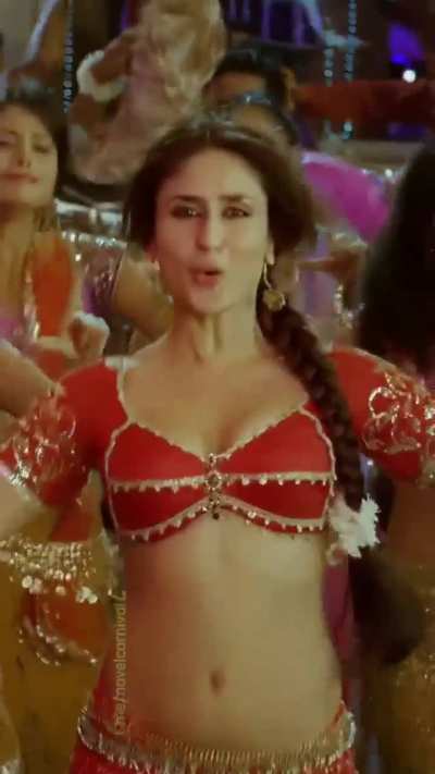 Kareena Kapoor heavenly navel.