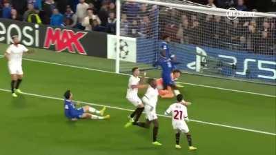 Chilwell great block vs Milan after Kepa save