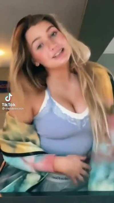 Old tiktok Adele (9/11)