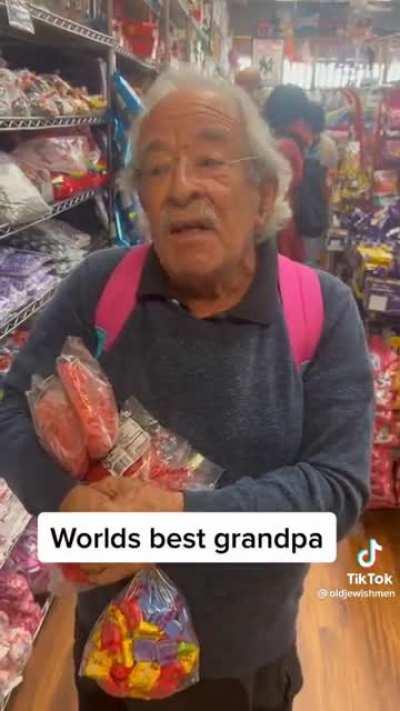 World's Best Grandpa, indeed ❤️