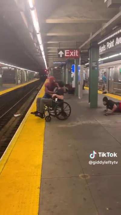 subway spidey larping