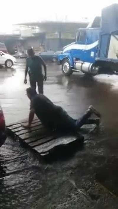 HMF while I walk over the pallet