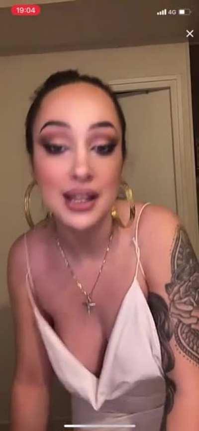 tiktok live nipslip