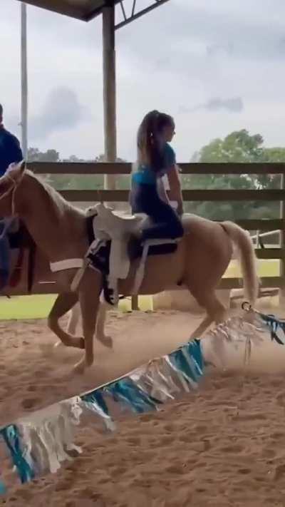 Woman Wild'n out on a Horse 🐴