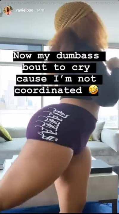 Here's the whole video🍑