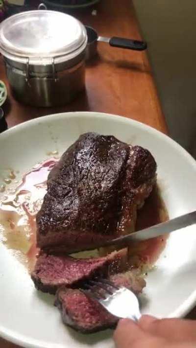 How’d I do? First time trying Waygu (cross rib steak) Internal temp 140°, usually I go for 150° but I wanted to savor the meat flavor this time. Tastes like butter it’s insane. I see the light now. Also yes I know I gotta sharpen my steak knife.