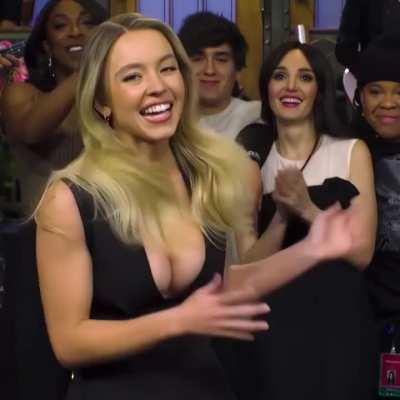 Sydney Sweeney for SNL closing segment