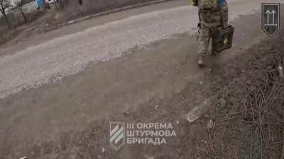 Ukrainian soldiers are awaiting a new Russian attack. Not far from Avdeevka. April 2024