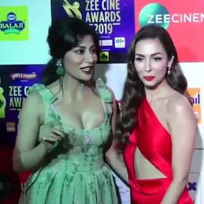 Two bollywood sluts Maliaka &amp;amp; chitrangada together 🔥🔥🔥🔥