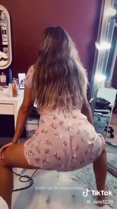 _vale1226 twerking treat