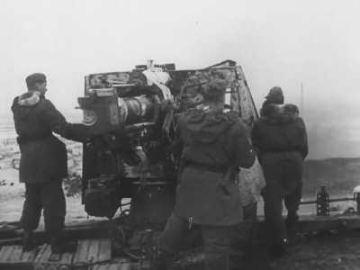 88mm Flak gun in action against ground targets during the Third Battle of Kharkov in 1943