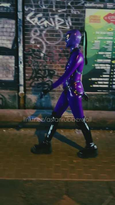 Latex walk in Berlin 2