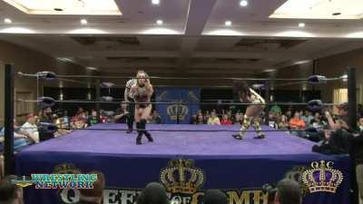 Scarlett Bordeaux kicks Faye Jackson hard in the crotch twice