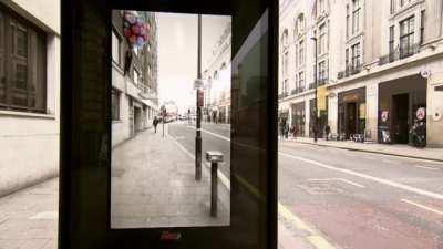 Pepsi AR in a bus shelter !