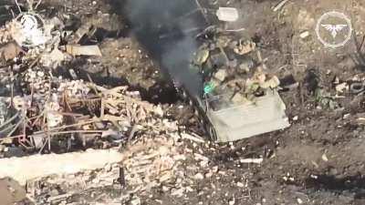 An FPV drone of the Ukrainian 47th Mechanised Brigade strikes a BMP-1 with Infantry. Near the village of Berdychi, Donetsk Oblast [Published 07/04/2024]