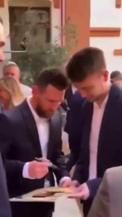 When you have a shot at Messi's autograph but