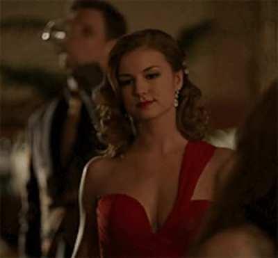 Emily VanCamp