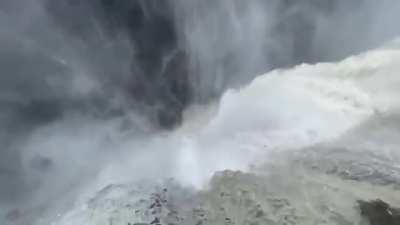 Just learned that standing this close to a 380 feet waterfall is a thing (Devil's pool - Victoria falls)