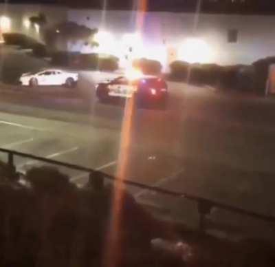 Bro drifting around the police car with lambo while police chasing