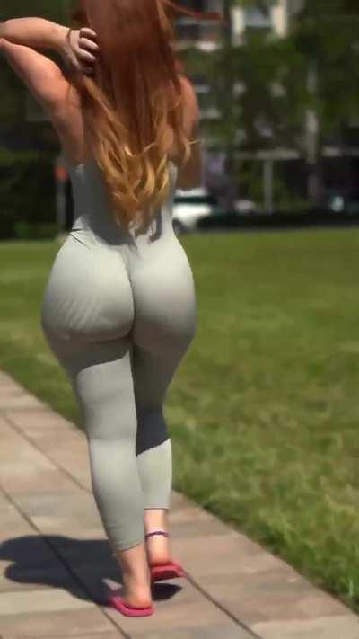 What a pawg.