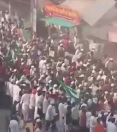 Anti-Hindu Riots in Maharashtra After Friday Prayers .After Friday prayers, Islamists went on a rampage in Malegaon, Nanded, Amravati. Multiple houses and shops belonging to Hindus were torched and vandalised. 7-8 policemen injured in stonepelting in Nand