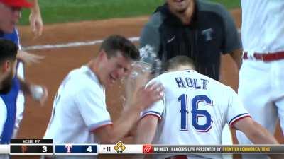 Texas Rangers: Brock Holt walk-off sends good vibes ahead of big trip